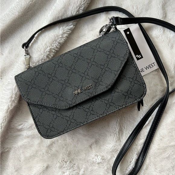 NEW Nine West Gray Crossbody Purse Candace Print - Picture 6 of 14